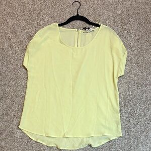 Olive & Oak Pale Yellow Short-Sleeve Scoop Neck Blouse
